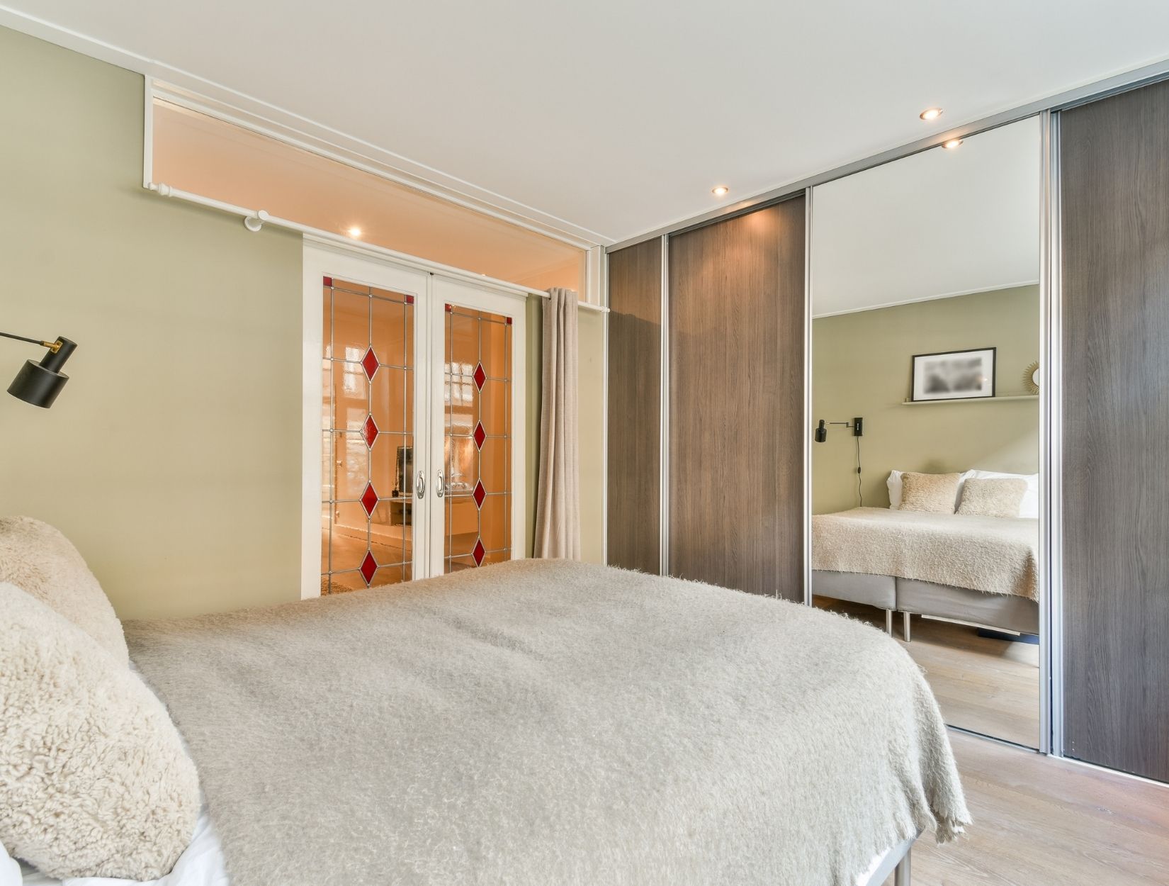 Are seasonal cleaning packages offered?